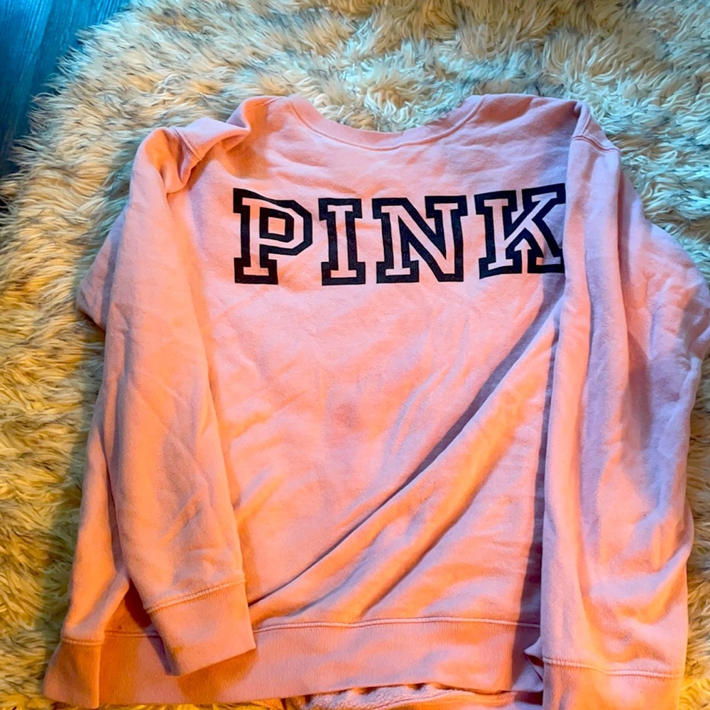Pink crew neck sweatshirt